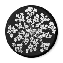 Queen Anne's Lace Magnet