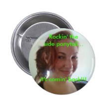 Queue de cheval latérale badges avec agrafe