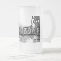 Railroad Bridge Stien Mug