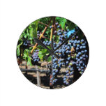 Raisins de vignoble de Napa sur l'horloge murale d
