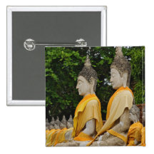 Rangée des statues de Bouddha, chaya Mongkol de Wa Badge Avec Épingle