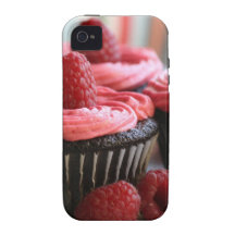 Raspberry Cupcakes Vibe iPhone 4 Cover