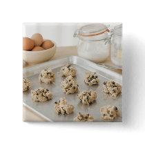 Raw cookies on baking tray pin