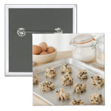 Raw cookies on baking tray pin