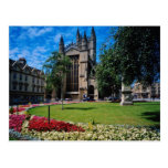 Red East front, Bath Abbey, Avon, England flowers Post Cards