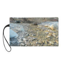 relax wristlet clutch