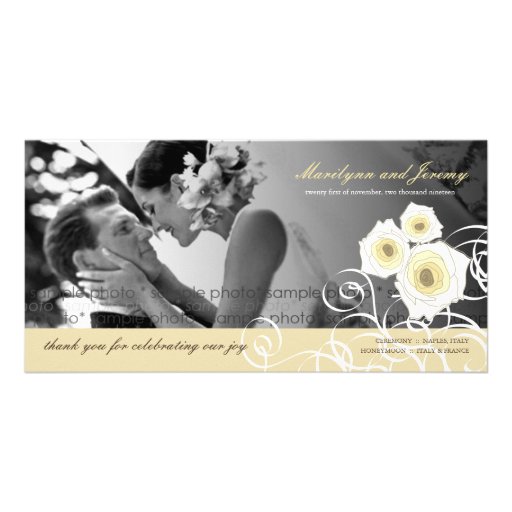 Remous crèmes de roses épousant le carte photo de  cartes de vœux avec photo