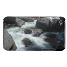 Roches de Yosemite de rivière de Merced Coque iPod Case-Mate