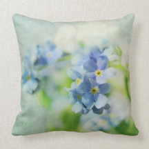 Romantisches Kissen "blue spring"