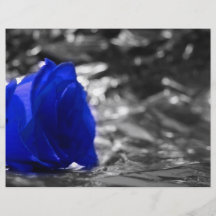 Rose de bleu sur l'arrière - plan d'argent d'aile  prospectus personnalisés