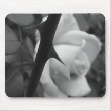 rose in the midst of thorns mousepad