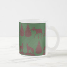 Rouge foncé vert rustique d'orignaux de pins sauva tasse