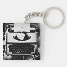 Royal Typewriter B&W keychain