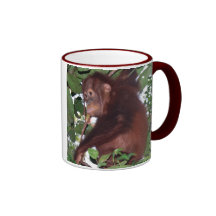 Sauvez la faune : orangs-outans mignons dans la fo tasse à café