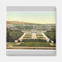 Schoenbrunn Castle (i.e., Sch&ouml;nbrunn), Vienna Magnet