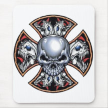 Screaming Iron Skull Mouse Pad