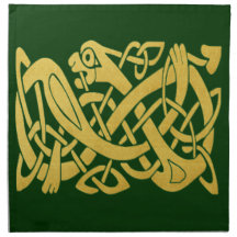 Serpent celtique d'or sur les serviettes vert-fonc