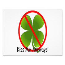 Shamrock Kiss Sign