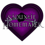 Siouxsie Homemaker Purple Knitting Heart Photo Cutouts