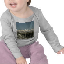 Sir Lamiel crosses Ribblehead Viaduct on the Settl Tee Shirts