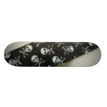 skully skate deck