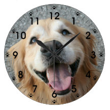 Smiling Golden Retriever Wall Clock