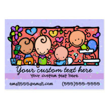 Soin de jour de garde d'enfants. Childcare.Purple. Modèles De Cartes De Visite