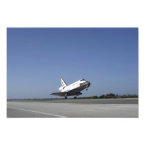 Space shuttle Atlantis approaching Runway 33 Photo
