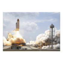 Space Shuttle Atlantis lifts off 9 Photographic Print