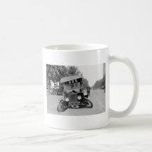 Splayed Feet, 1922 Coffee Mugs