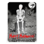 Squelette à l'invitation de partie de Halloween de