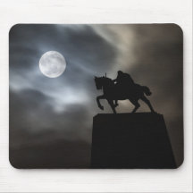 Statue du Roi Kralja Tomislava silhouetté Tapis De Souris