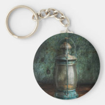 Steampunk - An old lantern Keychains