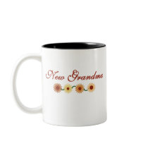 String of Flowers New Grandma Mugs