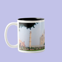 Taj Mahal at sunrise one of the wonders of the mugs
