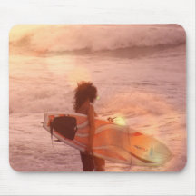 Tapis de souris de fille de surfer