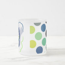 Tasse Artsy de papillon de point de polka