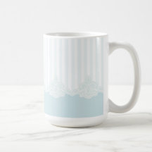 Tasse bleue de dentelle