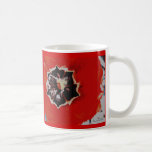 Tasse de café avec une tulipe rouge lumineuse ouve