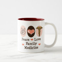 Tasse de médecine de la famille d'amour de paix