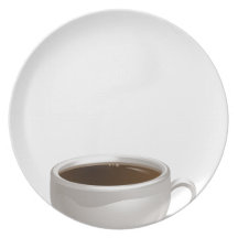 Tasse de plat et d'haricots de café assiettes pour soirée