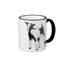 Tasse mignonne de chèvres de bébé