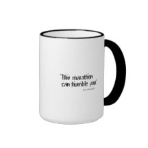 Tasse pour le Marathoner - humiliez la citation