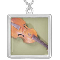 Tenor viol, 1667 necklaces