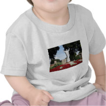 The Risen Jesus Christ statue Tee Shirts