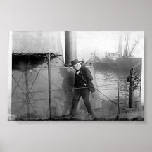 Thomas Alva Edison vintage inspecte le sous-marin Affiches