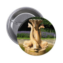 Three Fish Fountain Pin