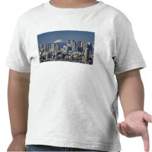 Tokyo, horizon de secteur de Shinjuku, le mont Fuj T-shirts