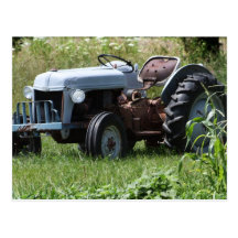 Tracteur dans un domaine cartes postales
