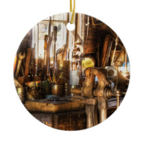 Trade - Handyman - Messy Workbench Ornament